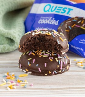 Frosted Cookie - Chocolate Cake (8x25g) QUEST NUTRITION